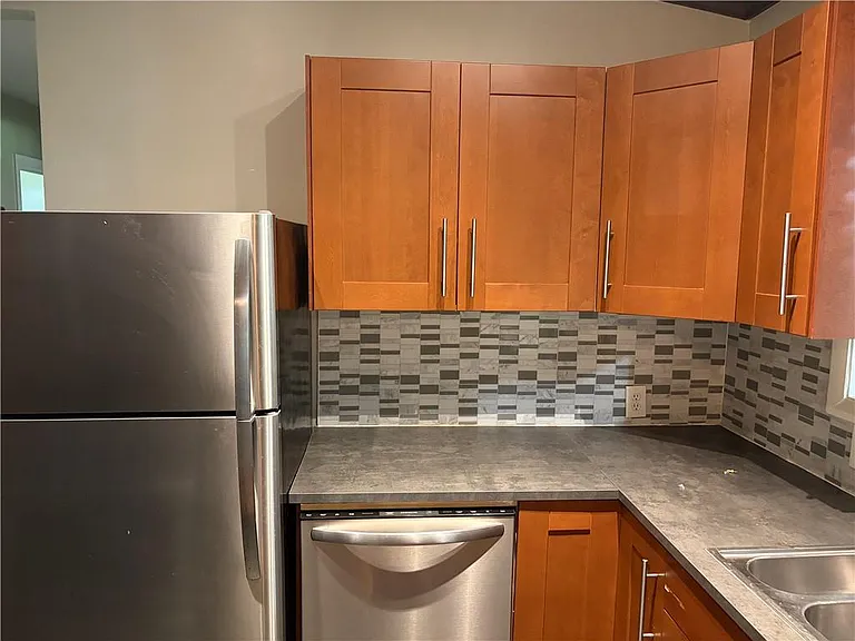 1847 Dorsey Ave — Photo 9