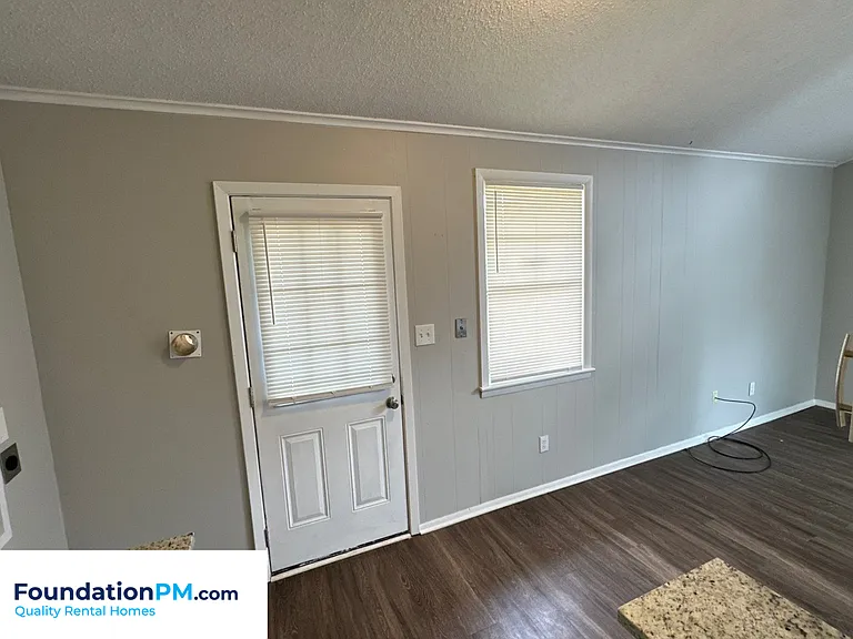 2252 Cassie Ave — Photo 5