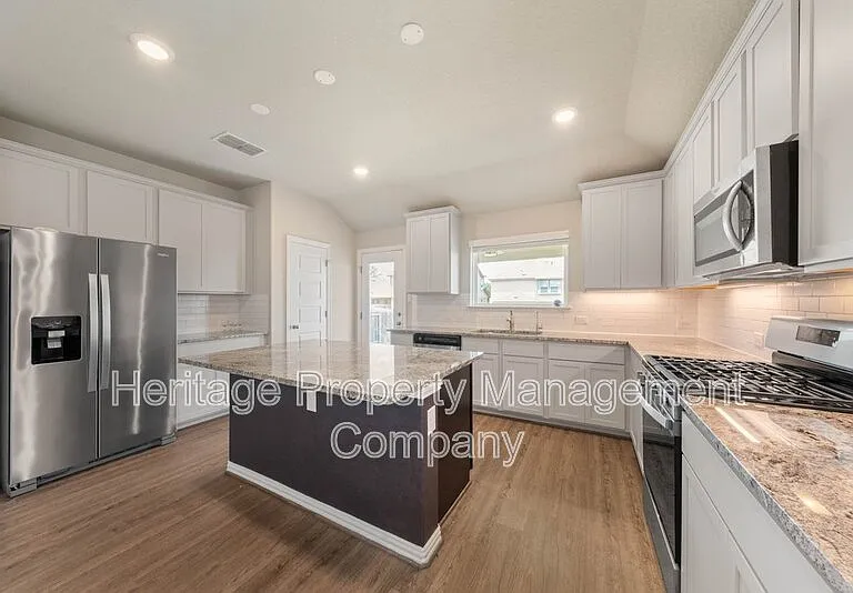 2080 Cowan Dr — Photo 11