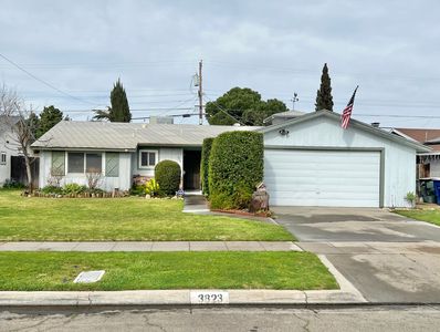 3823 E Holland Avenue, Fresno, CA, 93726