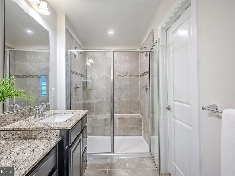 22308 Seabring Ter — Photo 27