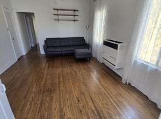 2052 S Burnside Ave, Los Angeles, CA 90016