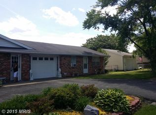 122 Greenwood St, Fredericksburg, VA 22405
