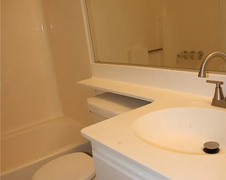 730 W 4th St #306 — Photo 14