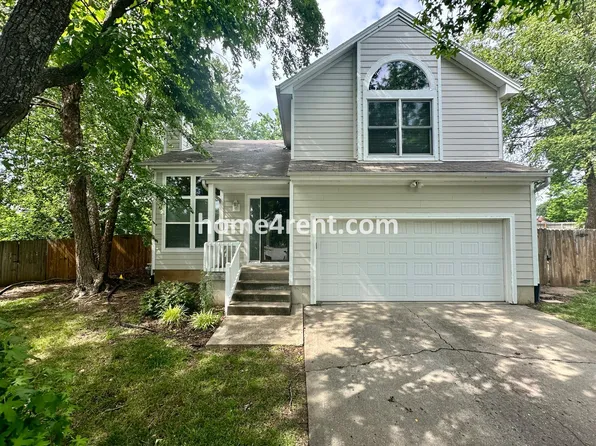 12302 S Shannan Ct, Olathe, KS 66062