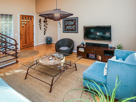 3rd image of 717 Prospect Dr