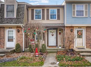 3860 Lake Run Blvd, Stow, OH 44224