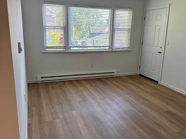 140 Howard St #2 — Photo 8