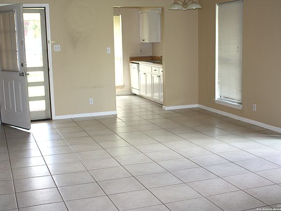 2nd image of 145/147 Oak Grove