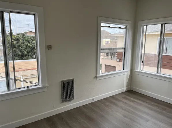 263 W 41st St #3, Los Angeles, CA 90037