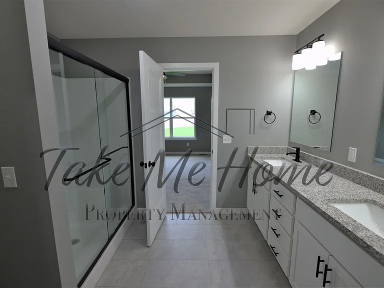 1204 W Yellowstone St — Photo 9