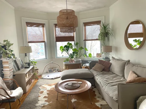 34 Brookside Ave APT 3, Jamaica Plain, MA 02130