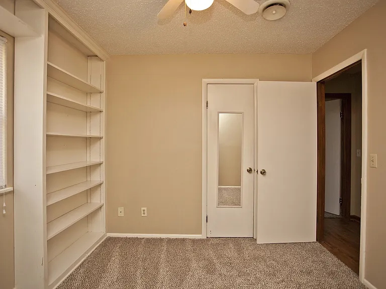 311 Willow Ave — Photo 16