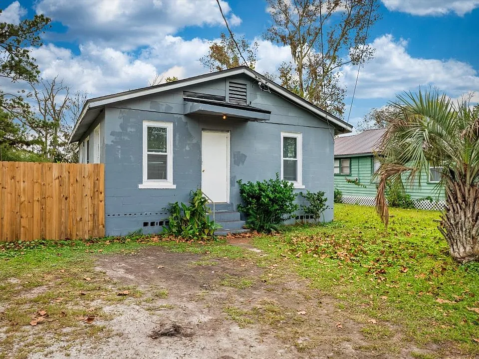 256 Vernis Ave