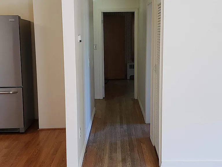 10 Midway Park — Photo 4