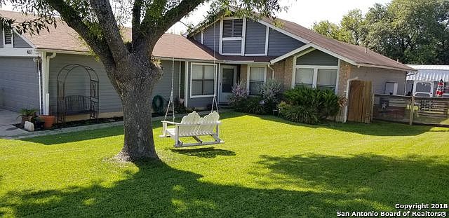 1st image of 407 Saddlebrook Dr