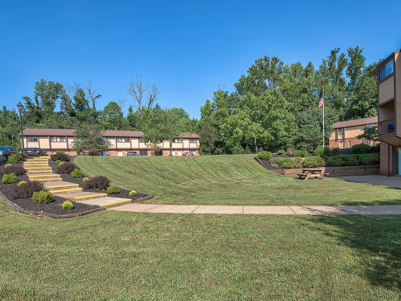 Colonial Terrace and Village Apartments — Photo 1