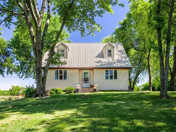 39400 E State Route 2, Garden City, MO 64747