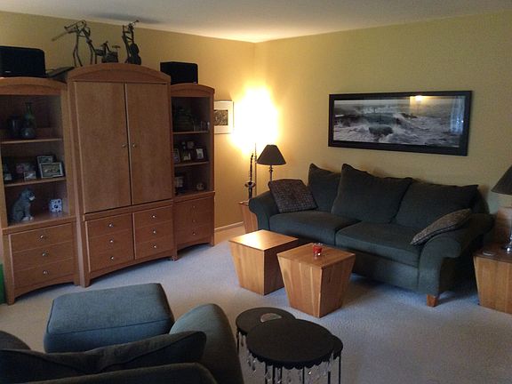 2nd image of 10446 Woodleigh Ln