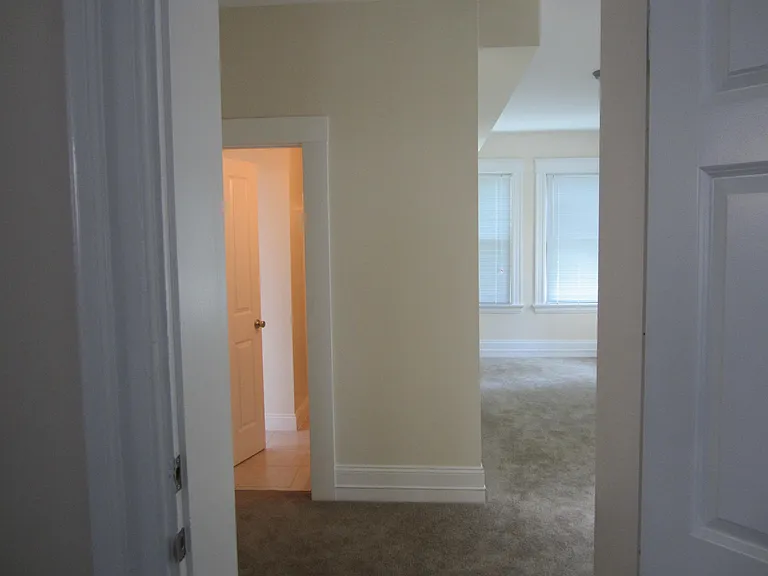 2614 Eden Avenue — Photo 6