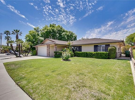 4th image of 26831 Oxford Ct