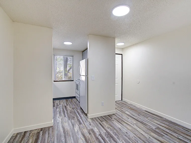 919 U St — Photo 6