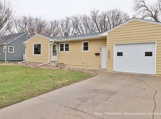 3000 S Walts Ave, Sioux Falls, SD 57105