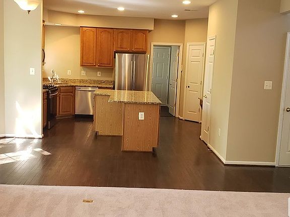 3rd image of 13316 Packard Dr