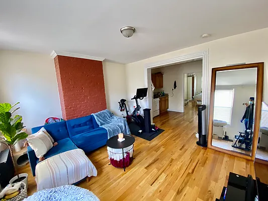 Rented by Highline Residential | media 4