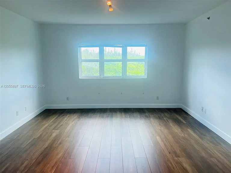 14951 Royal Oaks Ln #409 — Photo 30