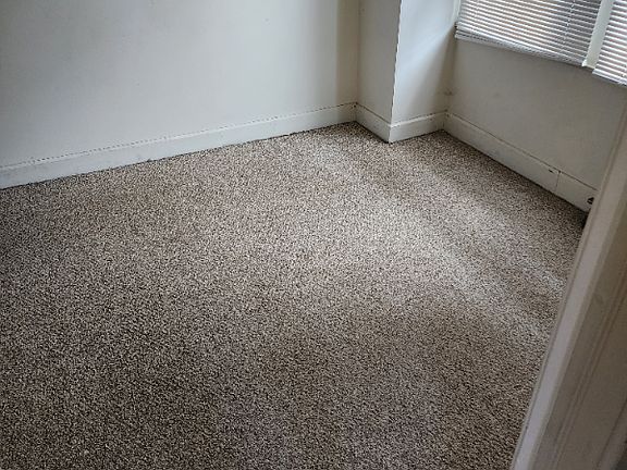 5th image of 15 Hughes Ave