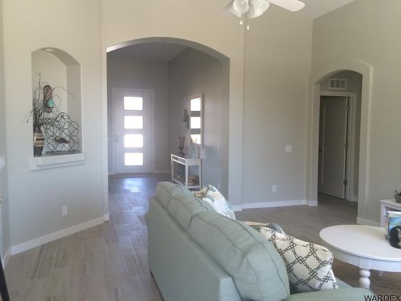 5th image of 761 Malibu Cres