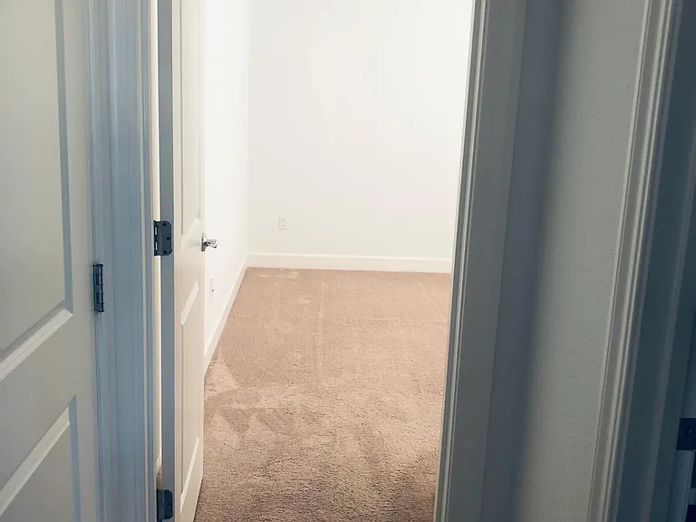 E Angelina Ave — Photo 5