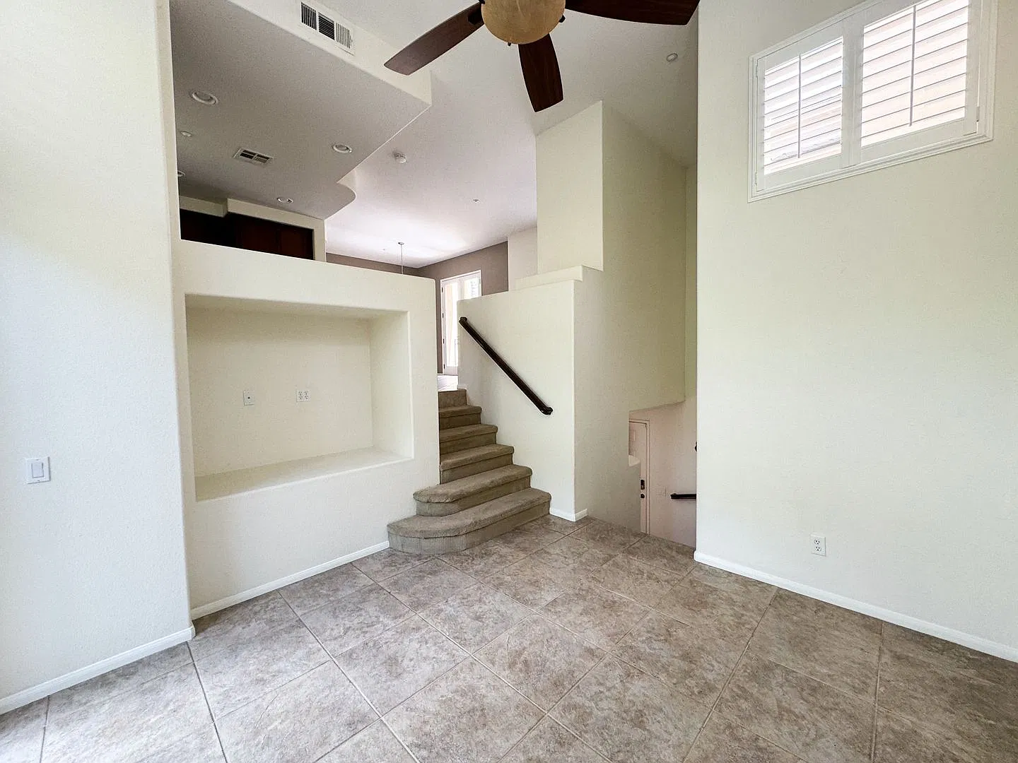 Mission Valley : Escala Detached 3 bedroom, 2.5 bath — Photo 2