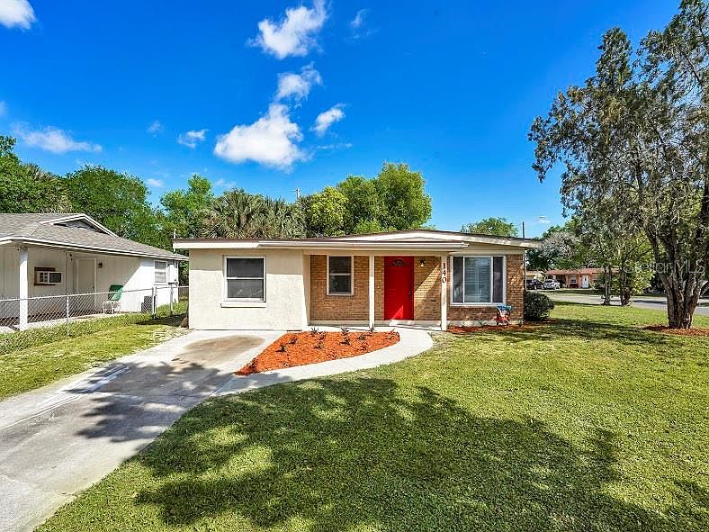 1st image of 140 Bob Thomas Cir
