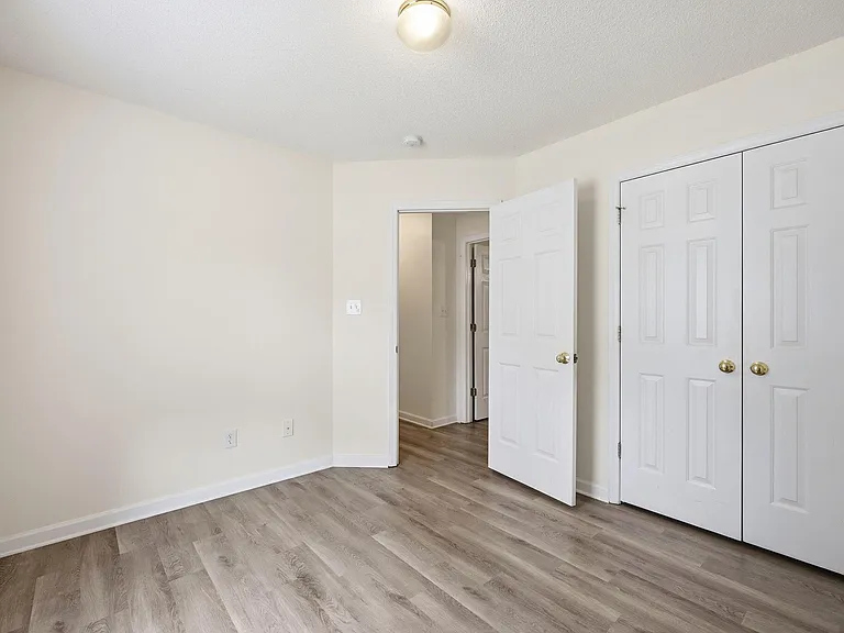 1057 Mailwood Dr — Photo 20