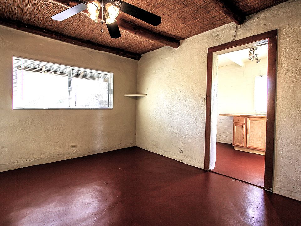 Bedroom/living space