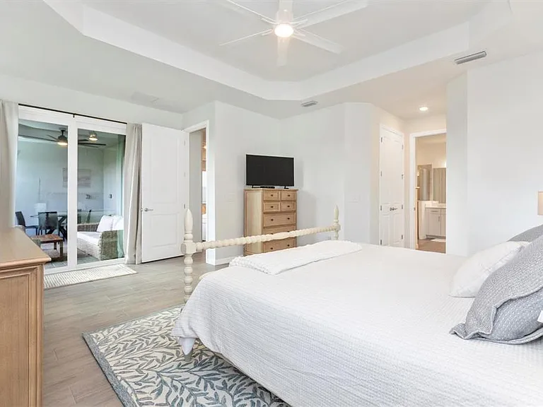 17672 Santorini Ct — Photo 29