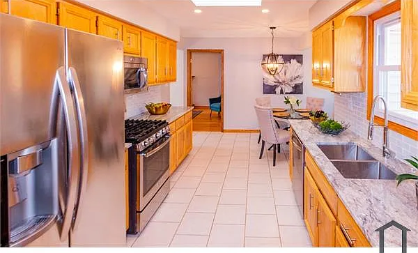 6501 Morningstar Ln — Photo 4