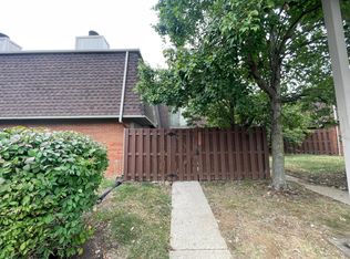 443 Darby Creek Rd APT B, Lexington, KY 40509