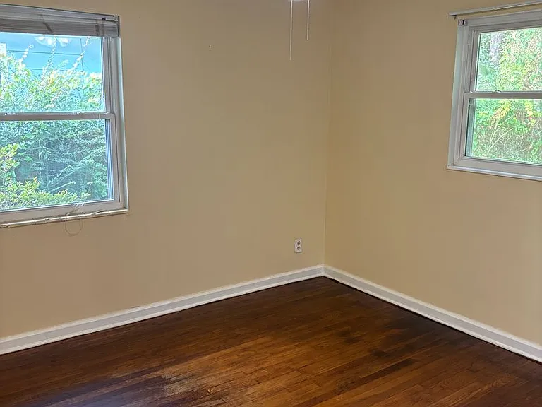 5095 Crestwood Rd — Photo 12
