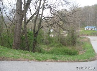 1554 Crymes Cove Rd, Waynesville, NC 28786