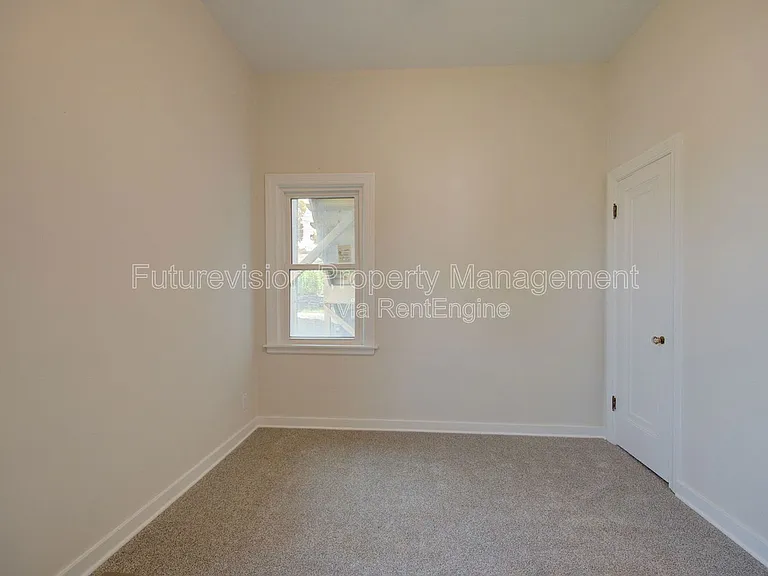 1302 S State St #1 — Photo 13