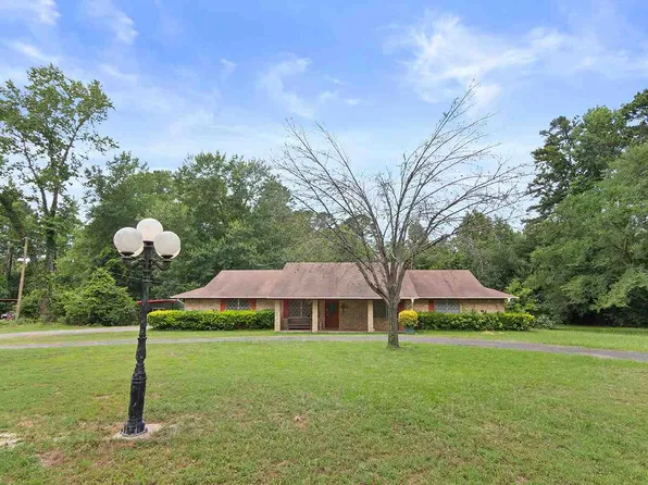 126 Dearing Creek Rd, Gladewater, TX 75647