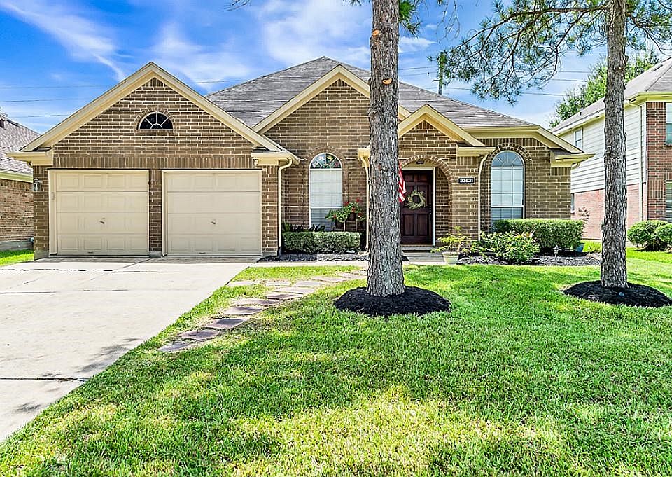 Great one story floorplan in quiet community