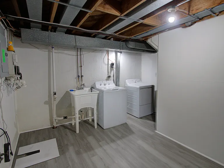 6520 Armstrong Ave — Photo 20