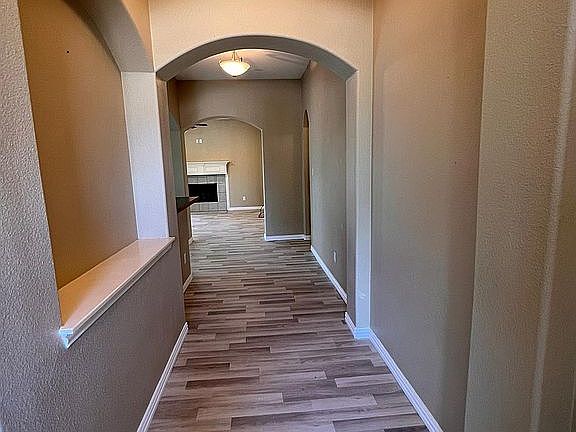 4th image of 208 Creekwood Dr