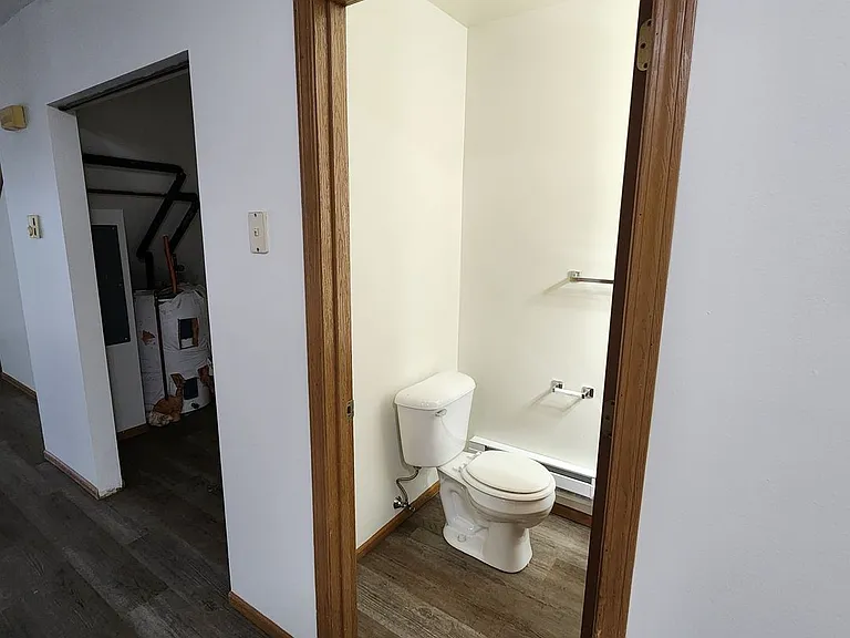 2412 Pine Ridge Rd — Photo 7