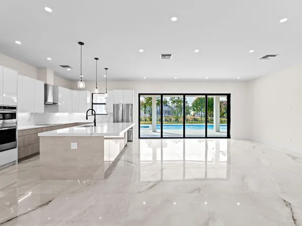 16818 78th Road N, The Acreage, FL 33470