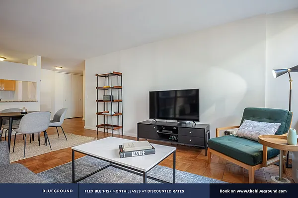 Rented by The Blueground | media 4